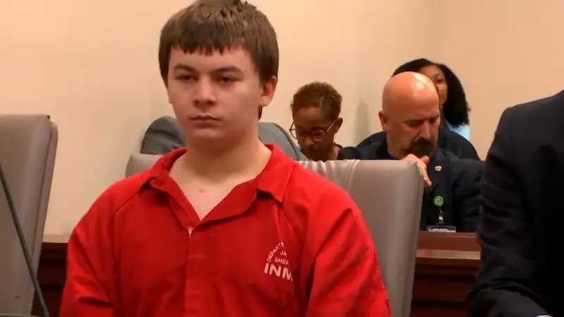 Floridalı genç, 13 yaşındaki sınıf arkadaşını bıçaklayarak öldürdüğü için ömür boyu hapis cezasına çarptırıldı