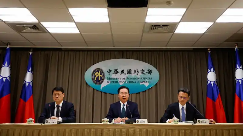 Honduras has formally established diplomatic ties with China and severed them with Taiwan.