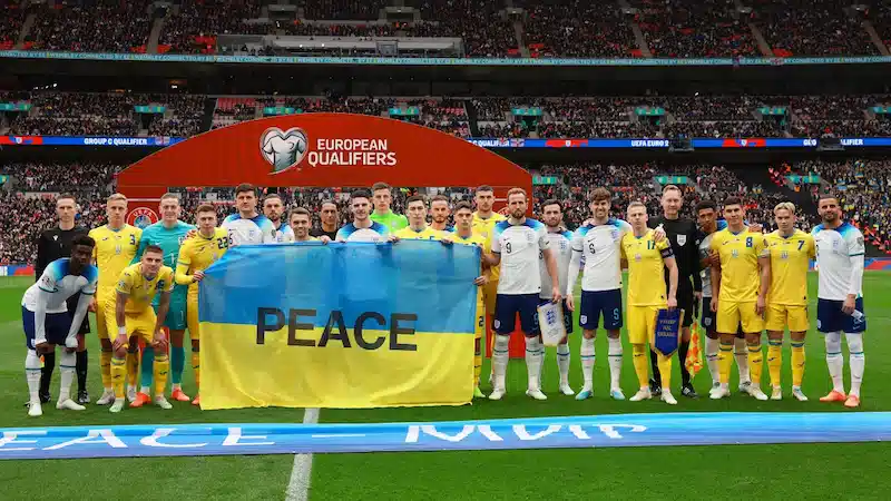 L'Inghilterra trionfa sull'Ucraina in una partita piena di emozioni allo stadio di Wembley