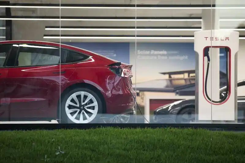 Teslas Popularität steigt in Australien, da der Widerstand gegen Elektrofahrzeuge nachlässt