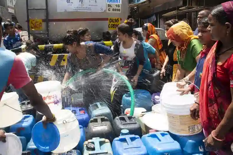 הודו מתקרבת לסף ההישרדות האנושית כתוצאה מגלי חום קיצוניים, לפי דיווחים. 