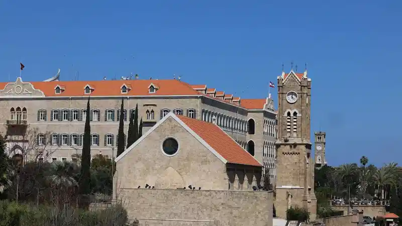 Der Libanon ändert seine Haltung zur Sommerzeit inmitten der Unsicherheit bezüglich zweier unterschiedlicher Zeitzonen. 