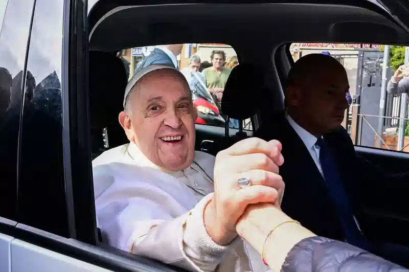 Pope Francis has been discharged from the hospital after receiving treatment for bronchitis.