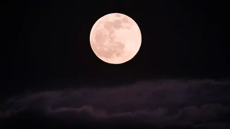 Questa settimana vedrà sorgere la luna piena 