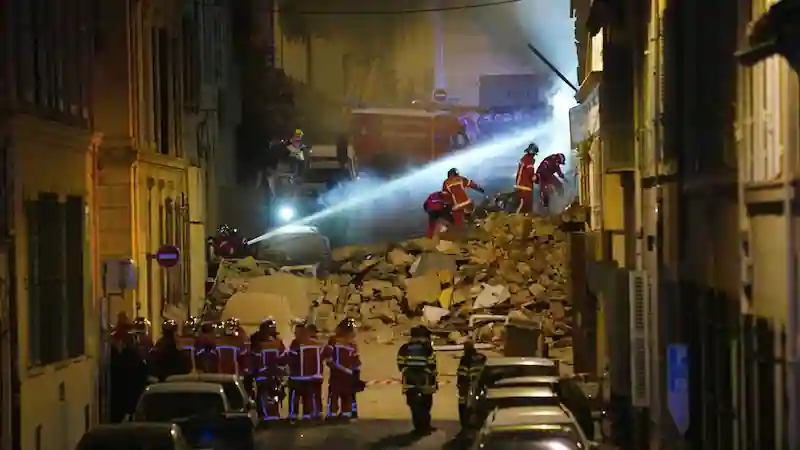 Marseille Building Collapse Leaves as Many as 10 People Trapped