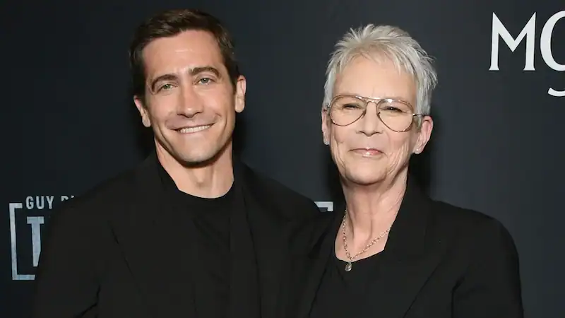 Jake Gyllenhaal และ Jamie Lee Curtis ถูกกักกันระหว่างการแพร่ระบาดของ Covid-1