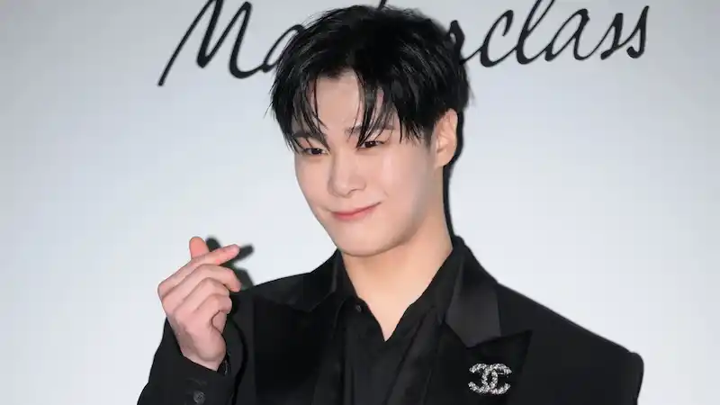 K-pop yulduzi, Astro bolalar guruhidan Mun Bin 25 yoshida vafot etdi va muxlislarni vayron qildi. 