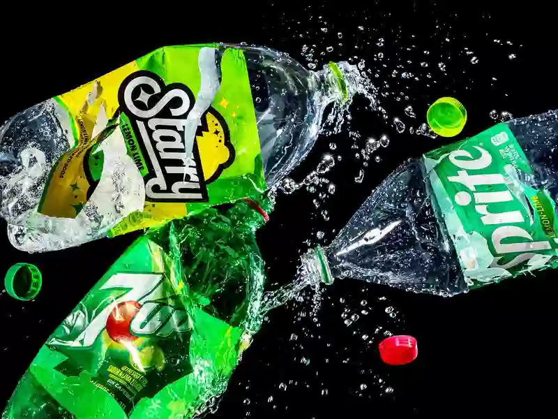 Pepsi avvia una nuova battaglia di agrumi con il nuovo rilascio di sprite al limone e lime. 