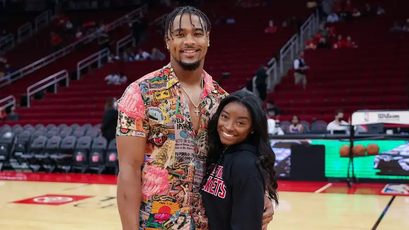 Simone Biles ties the knot with NFL player Jonathan Owens