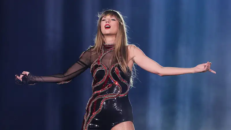 Eras Tour ของ Taylor Swift ช่วยให้ผู้หญิงมีพลังด้วยข้อความที่หนักแน่