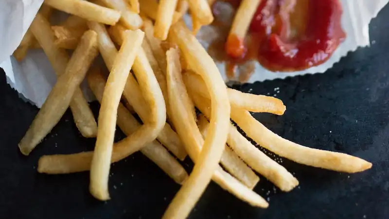 Pommes frites kan ha en koppling till depression, enligt ny studie
