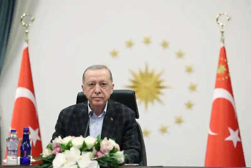 Erdogan ponownie przechodzi do trybu online w związku z problemami zdrowotnymi. 
