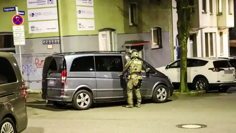 More than 100 individuals detained in widespread anti-mafia operations throughout various European nations.