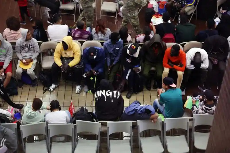 NYC relaxes regulations to accelerate opening of migrant shelters