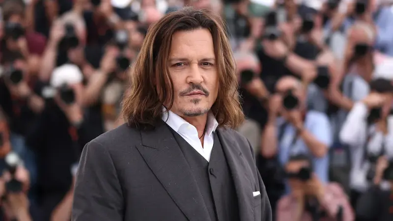 Cannes audience gives Johnny Depp's latest film a 7-minute standing ovation.