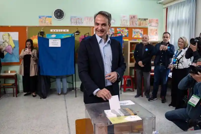 Il primo ministro greco prende il comando degli exit poll, sono previste seconde elezioni