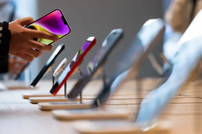 Apple's Steady Climb Suggests Attainment of $3 Trillion Market Cap is Imminent.