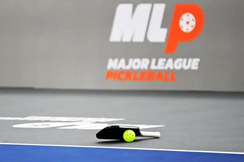 I cittadini statunitensi traggono profitto dall'intensa passione per il Pickleball