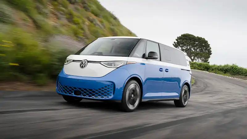 Фольксваген 60-шы жылдардағы VW Bus автокөлігінің модернизацияланған нұсқасын ұсынады, ол енді жылдамырақ, кеңірек және электр қуатымен жұмыс істейді. 