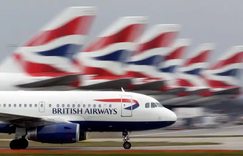 British Airways, Boots e BBC informano i dipendenti delle violazioni dei dati. 