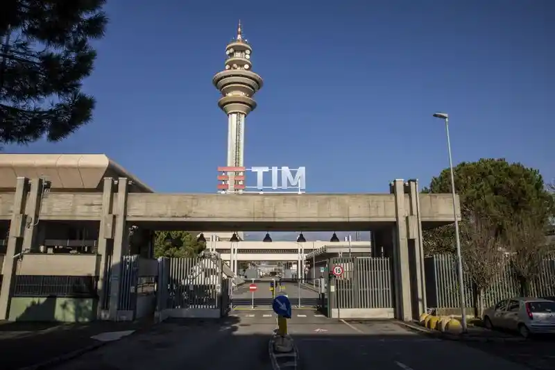 Telecom Italia Approaching Major Decision Regarding Sale of Network