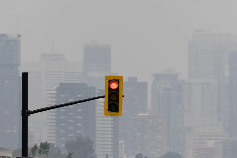 Agnico Eagle dostosowuje operacje wydobywcze w Quebecu z powodu pożarów