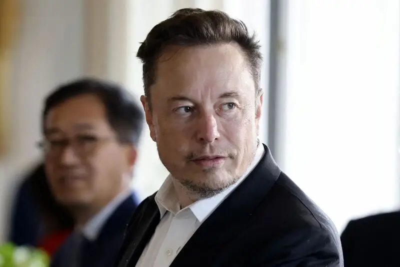 Elon Musk pledged openness, but concealed Twitter information.