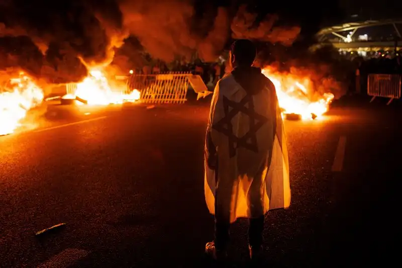 Israele si sente in trappola mentre l'Iran rientra nella comunità globale