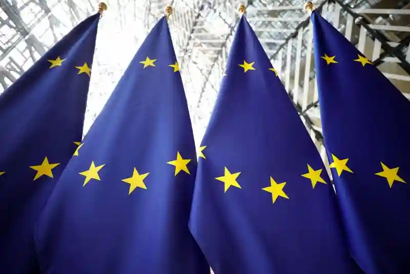 A Comissão Europeia decidiu banir os equipamentos Huawei e ZTE de suas redes internas de telecomunicações