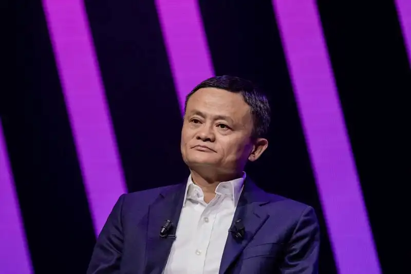 Jack Ma, współzałożyciel Alibaba, zaskakuje uczestników spotkania firmowego w Hangzhou