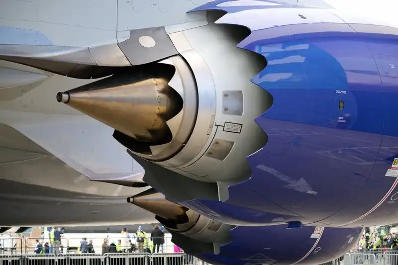 Boeing strebt einen Jet-Markt im Wert von 8 Billionen US-Dollar an, da das Klima die Reiselandschaft verändert. 