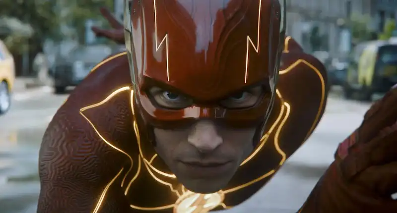 „The Flash“ spielt an einem umkämpften Wochenende an den Kinokassen 55 Millionen US-Dollar ein. 