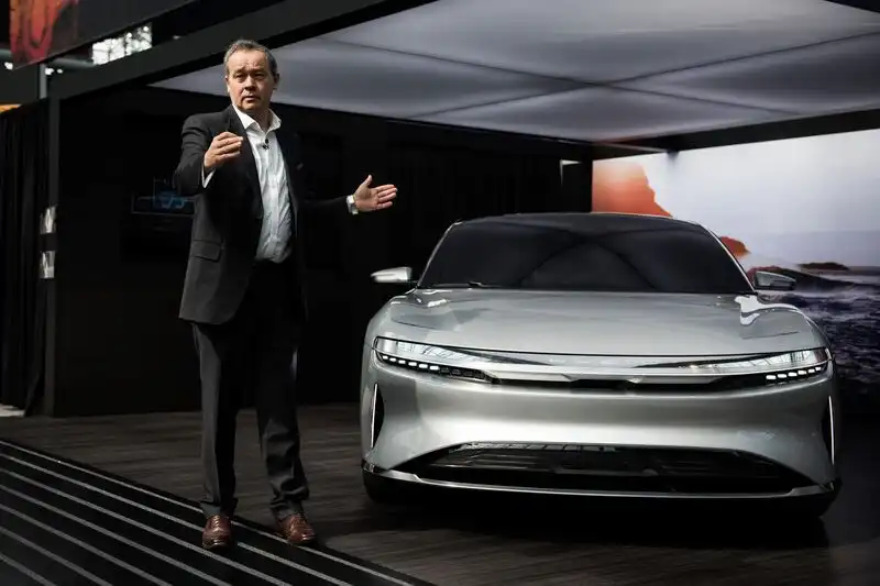 Die Begeisterung für Tesla ist übertrieben, behauptet Lucid-CEO