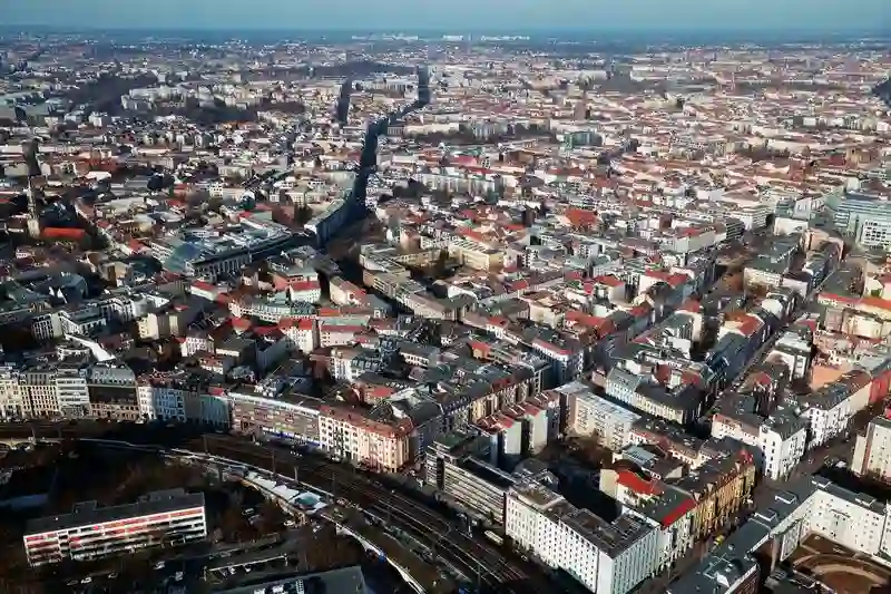 Le transazioni immobiliari commerciali tedesche sono diminuite del 50%, raggiungendo il livello più basso in cinque anni