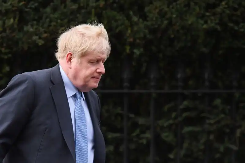 UK Government Ordered to Disclose Johnson's WhatsApp Messages in Covid-19 Inquiry
