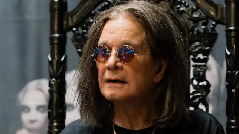 Ozzy Osbourne si ritira dal festival Power Trip a causa di problemi di salute imprevisti