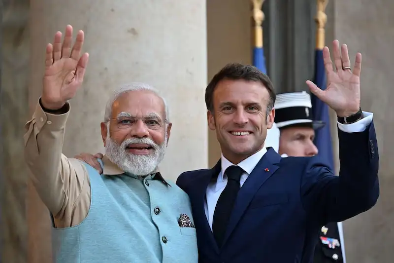 Modi promette di rafforzare la cooperazione in materia di difesa durante la visita in Francia