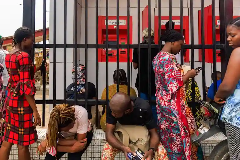 Nigeria Slashes Merchant Banks' Cash Reserve Requirement by 70% to Fuel Lending Growth