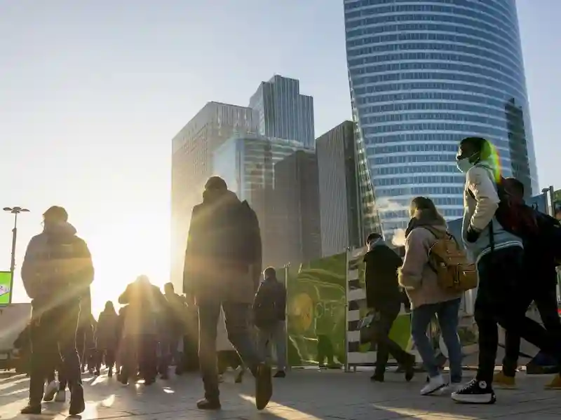 Paris, Brexit'ten Sonra Bankalar İçin Tercih Edilen Seçim Olarak Fransa'nın İhracat Fırsatlarını Artırıyor