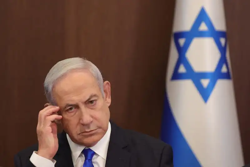 Le azioni di Netanyahu scatenano il panico tra gli investitori, portando a un significativo calo del mercato in Israele