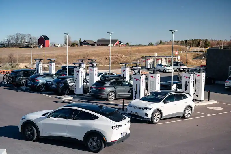 Norwegia stoi przed wyzwaniami związanymi z zakończeniem dopłat do pojazdów elektrycznych