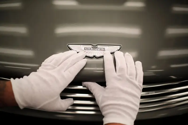 Aston Martin zbierze 210 milionów funtów od swoich zwolenników, aby zmniejszyć zadłużenie