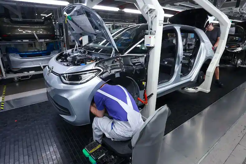 Germany Records Biggest Jump in Factory Orders in Three Years