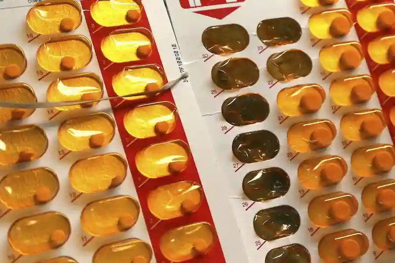 Czarnoskórzy dorośli i kobiety borykają się z dysproporcjami w dostępie do ważnych terapii opioidowych w Stanach Zjednoczonych. 