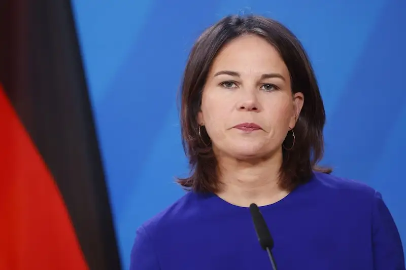 Samolot niemieckiego ministra spraw zagranicznych utknął w Zjednoczonych Emiratach Arabskich w drodze do Australii