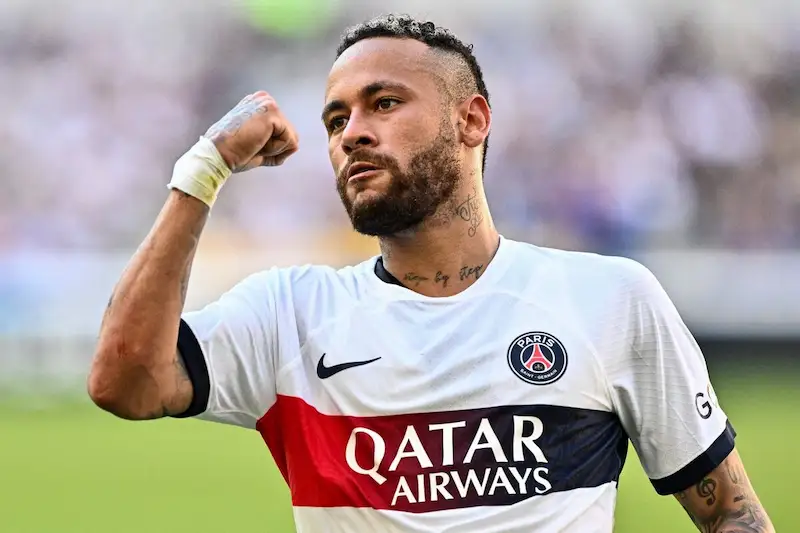 Neymar postanowił wzmocnić ambicje piłkarskie Arabii Saudyjskiej, przenosząc się do klubu Al-Hilal