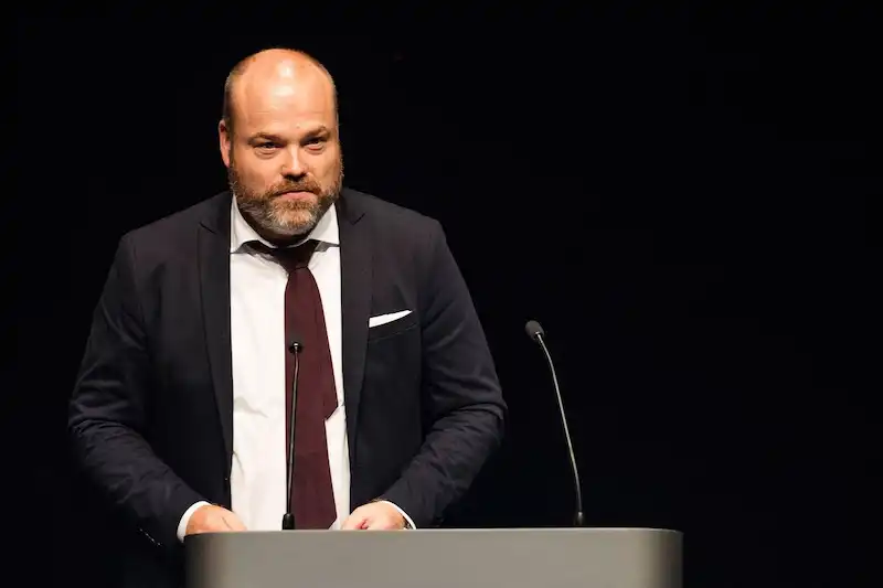 มหาเศรษฐี Anders Holch Povlsen เข้าซื้อสโมสรฟุตบอลเดนมาร์กที่มีชื่อเสีย