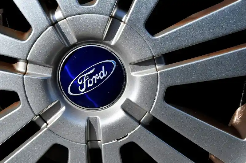 L'ambizione del Quebec di guidare l'industria globale dei veicoli elettrici rafforzata dal nuovo impianto di batterie Ford