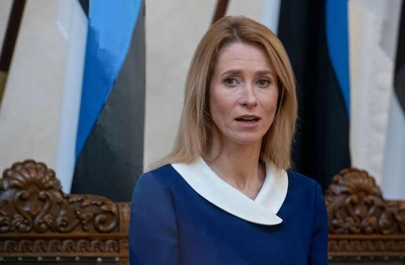 Die estnische Premierministerin verteidigt in ihrer Antwort die Geschäftsbeziehungen ihres Mannes