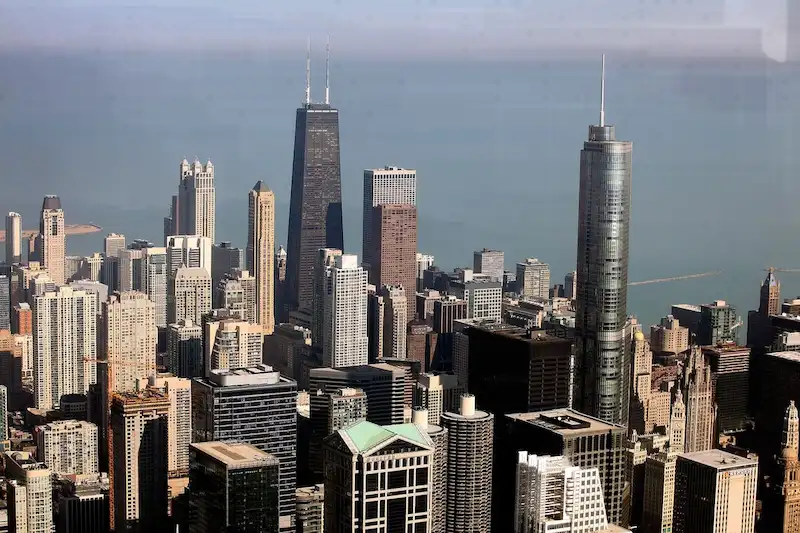 Chicago sperimenterà il 109F Feel Like Heat mentre gli Stati Uniti centrali bruciano